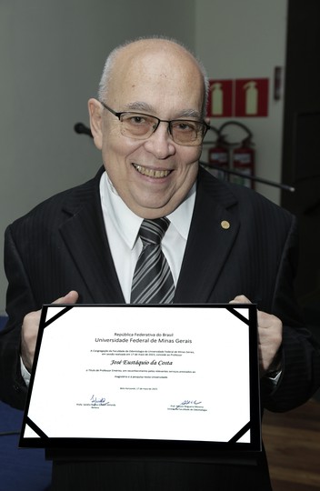 José Eustáquio da Costa, novo emérito da UFMG