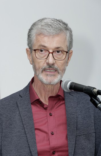 Professor Geraldo Leão fez a saudação à emérita