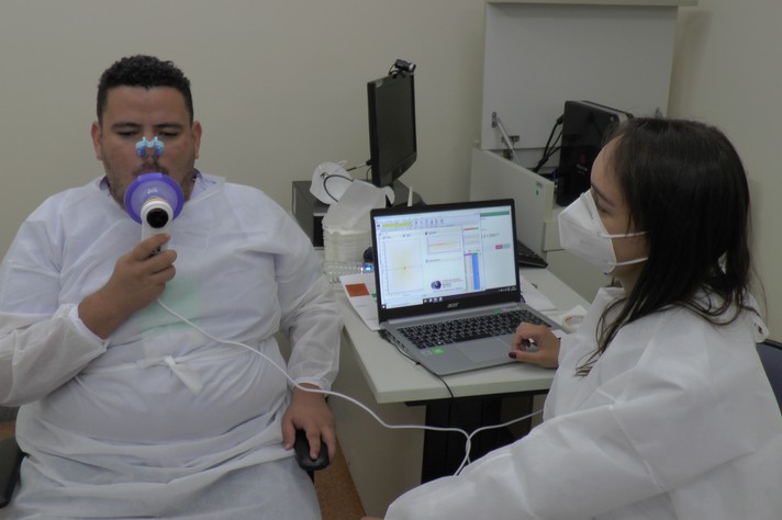 Espirometria é essencial para a avaliação da função pulmonar e para o diagnóstico de problemas respiratórios como a asma, a DPOC e as sequelas da covid