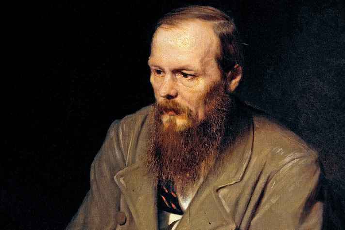 Nascido no Império Russo, Dostoiévski passou uma década em exílio na Sibéria após acusações de conspirar contra o czar Nicolau I.