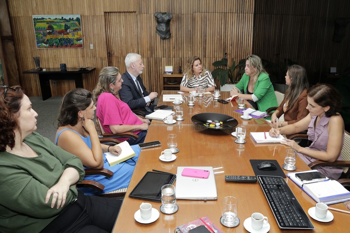 António Nóvoa cumpriu agenda de reuniões na UFMG, na semana passada