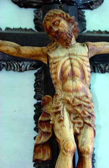 Crucifixo de marfim do acervo da Igreja de Santo Antônio, em Conceição do Mato Dentro