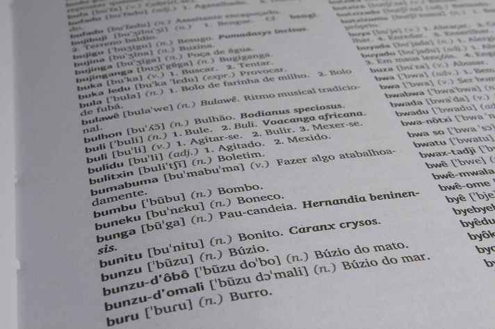 Dicionário livre de Santome/Português