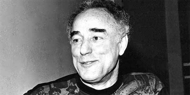 Escritor Oswaldo França Júnior é autor de livro que resultou na radionovela