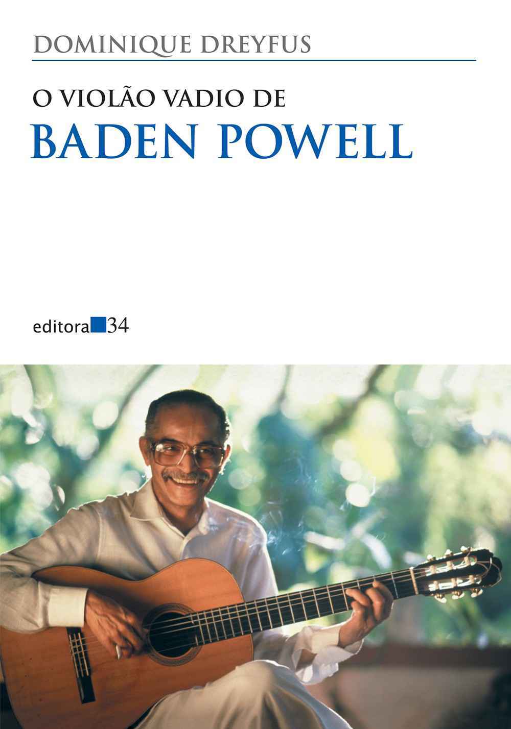 A obra inclui fotos e relatos da trajetória de Baden Powell e está disponível nas livrarias