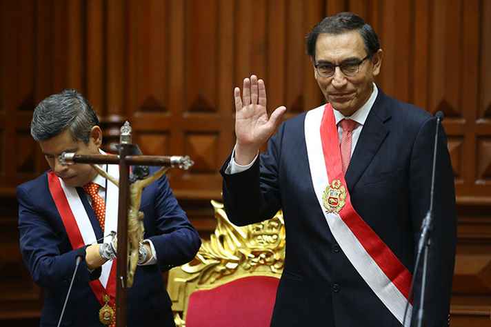 Novo presidente do Peru, Martin Vizcarra, durante cerimônia de posse