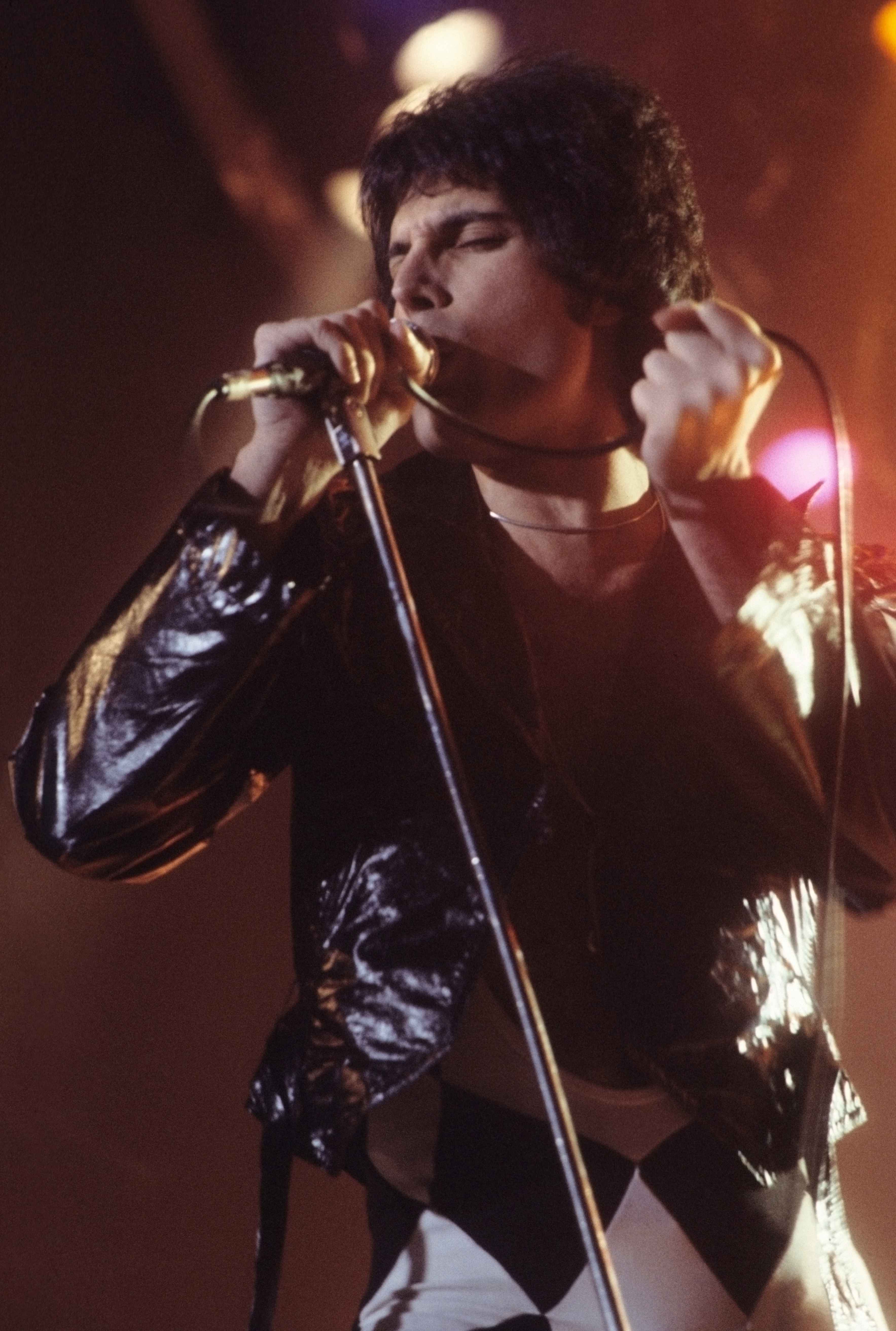 Freddie Mercury em 1977.