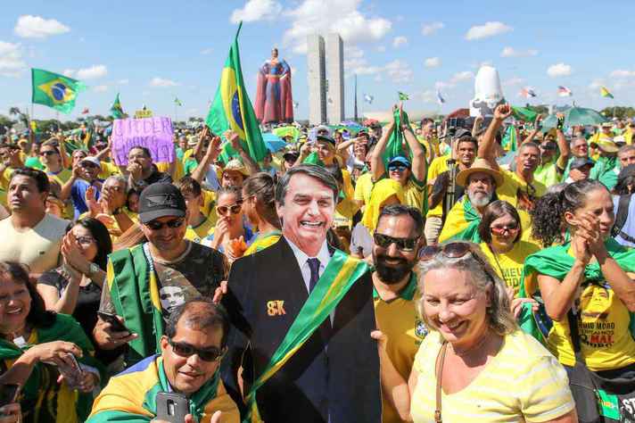 Manifestantes em apoio ao presidente Bolsonaro, no último domingo, dia 26