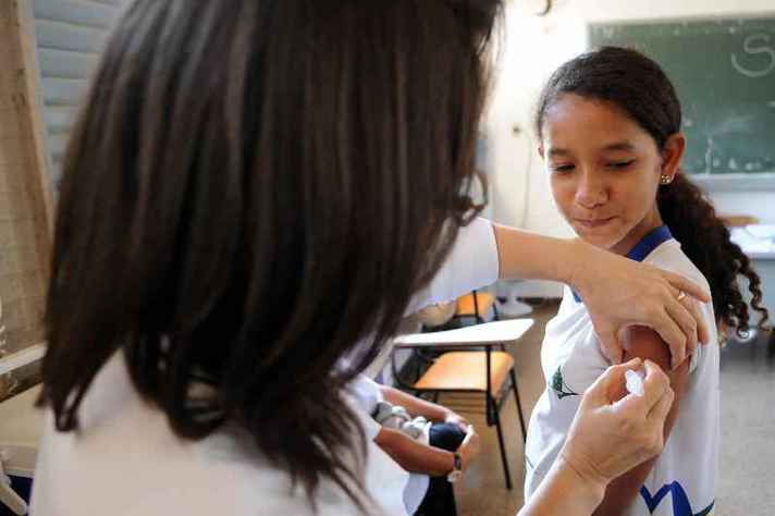 Vacinação em crianças é um dos temas abordados por Lilian Diniz