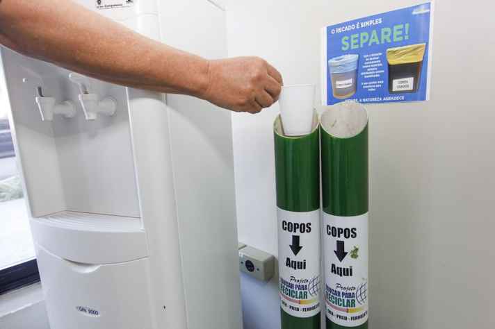 Segundo dados do Compromisso Empresarial para Reciclagem, cerca de 85% dos brasileiros não têm acesso a coleta seletiva