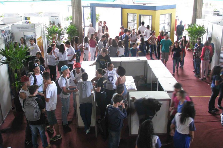 Foto: Marcus Vinicius dos Santos | CTMM Centro Pedagógico sedia feira de iniciação científica na Educação Básica e Técnica