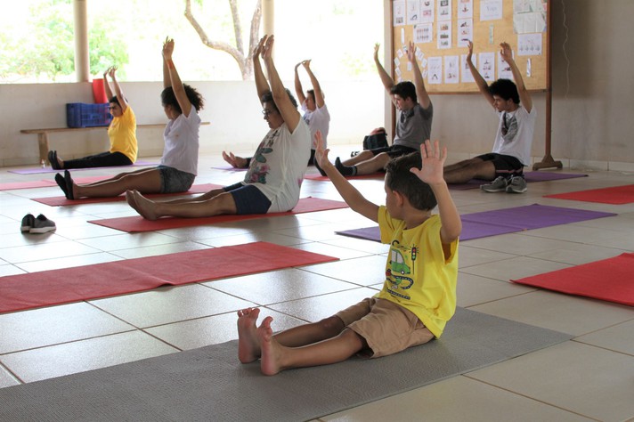 A ioga foi uma das atividades oferecidas na manhã de lazer e cultura