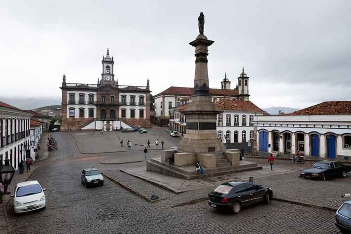 Alunos vão visitar Ouro Preto: excursão propicia aprendizados sobre cultura, história e arquitetura