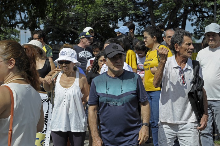 Concentração de manifestantes no entorno do Mineirão em protesto contra a realização da Stock Car