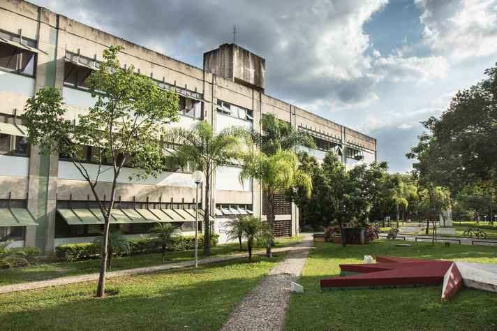 Prédio do IGC, no campus Pampulha, sede da pós-graduação em Geologia