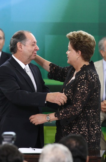 Dilma Rousseff e Clélio Campolina no posse do MCTI, em março de 2014