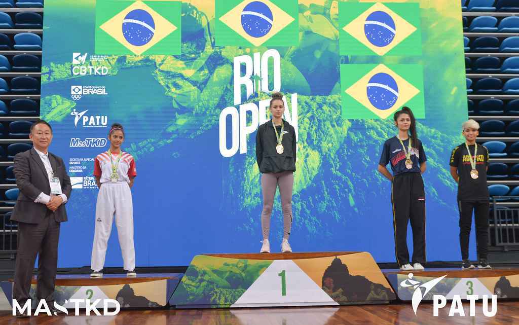 Kamilla Cassiana: atleta do CTE-UFMG, prata na categoria no Rio Open de Taekwondo