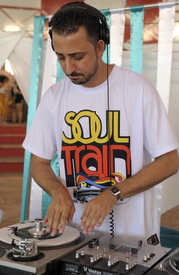 Guilherme Amintas foi um dos djs presentes em show que comemorou os 18 anos da rádio UFMG Educativa
