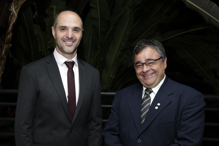 O diretor Francisco Dutenhefner e o vice, Renato Celso Ferreira