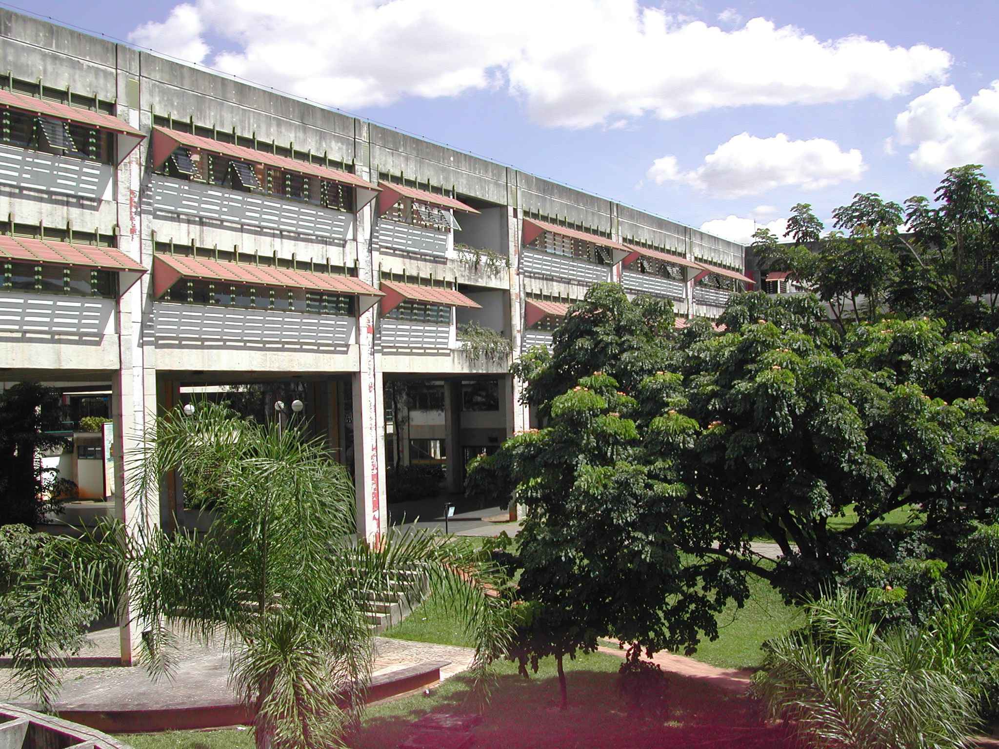 Prédio da Fafich no campus Pampulha, onde a unidade está instalada desde 1990