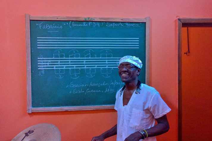 Santiago Reyther: escola cubana de música