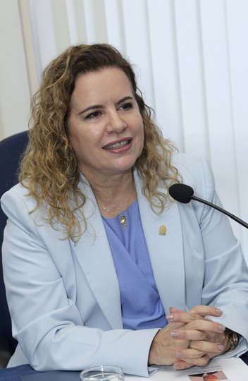 Sandra Regina Goulart Almeida: 