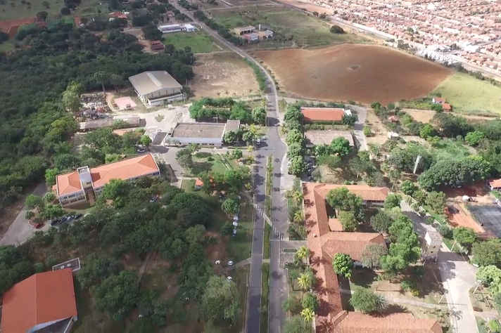 Vista aérea do campus Montes Claros, que sediará audiência na sexta-feira, dia 1º