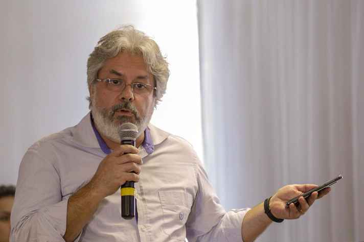Alessandro Chagas defende autonomia dos municípios na gestão das doses