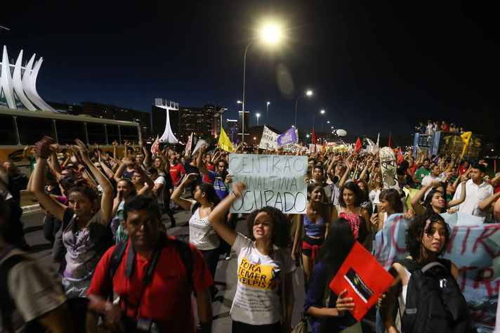 Manifestação de estudantes contra a PEC 241 na Esplanada dos Ministérios, em Brasília, em outubro de 2016