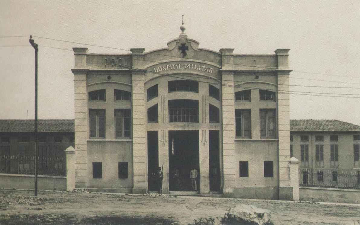 Foto do antigo prédio do Hospital Militar em Belo Horizonte