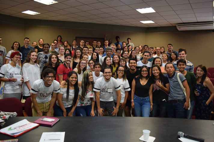 Estudantes reunidos na Semana de Orientação do Estudante Internacional do 1º semestre de 2018.