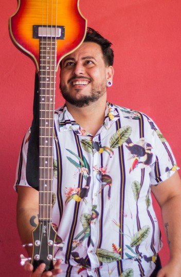 Felipe dos Santos é aluno do bacharelado em música popular