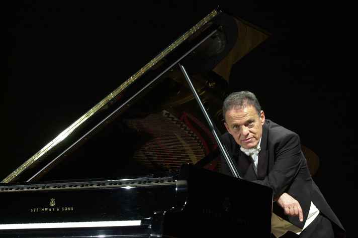 Miguel Proença toca Chopin, Débussy e Villa-Lobos