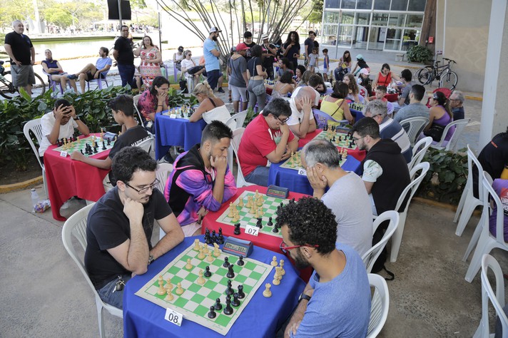 Xadrez integra as atividades do Domingo no campus pela terceira vez