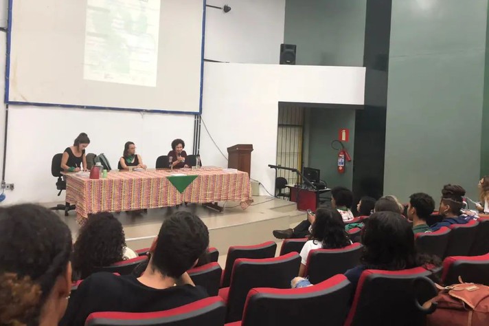 Evento integra mobilizações do Dia Latino-Americano e Caribenho de Luta pela Descriminalização e Legalização do Aborto