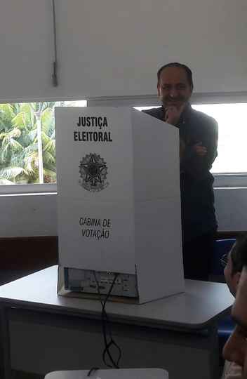 Kalil vota no segundo turno das Eleições 2018