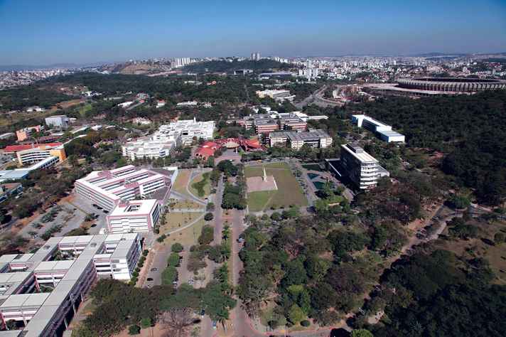 Vista aérea do campus Pampulha, onde está concentrada a maioria das unidades da UFMG