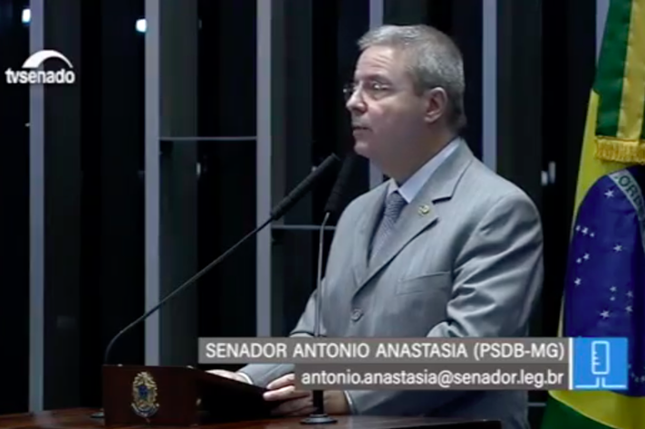 Senador e professor licenciado da UFMG, Antonio Anastasia, defende as universidades federais brasileiras, instituições que, segundo ele, ajudam a transformar a nossa realidade econômica e social