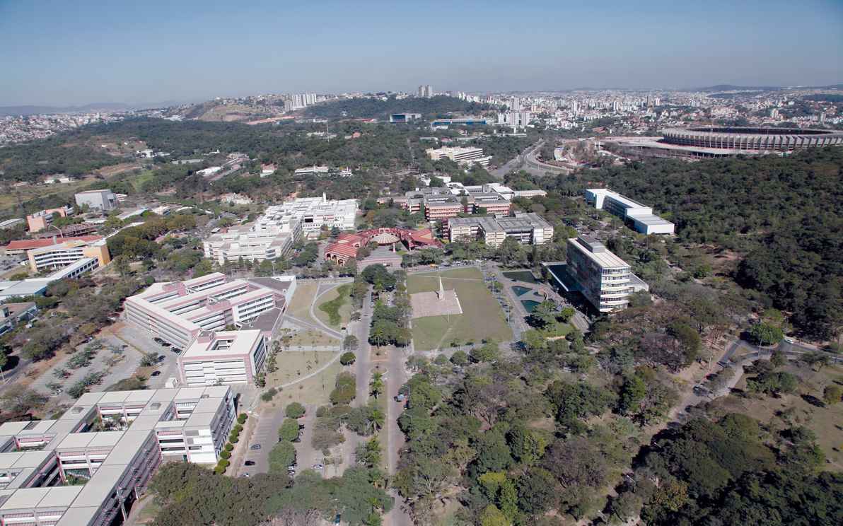 Vista aérea do campus Pampulha, que concentra a maioria das unidades da UFMG: infraestrutura foi apontada como ponto alto pelos avaliadores