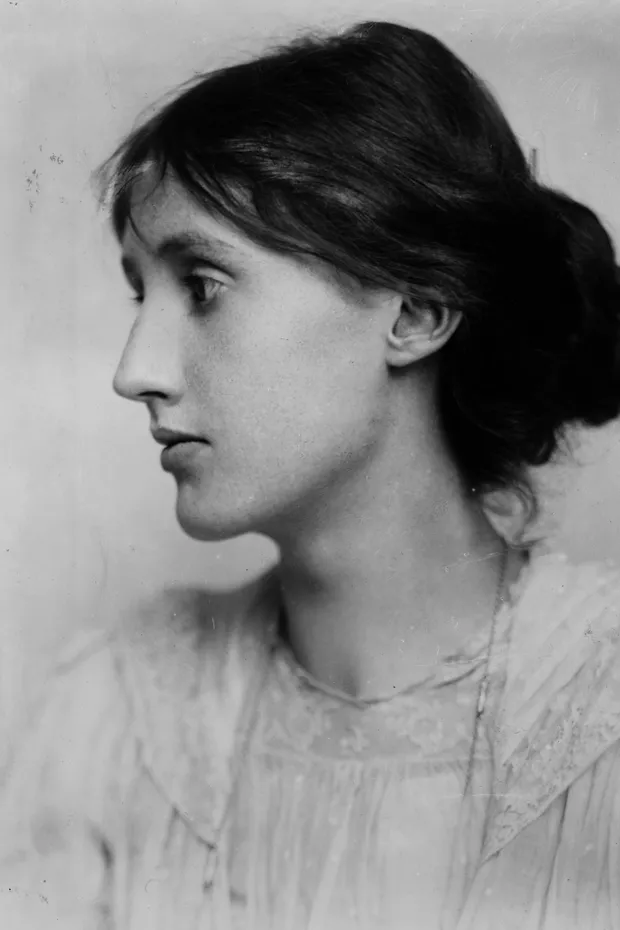 ‘O feminino aparece na obra da Virginia Woolf como uma porta de entrada para uma literatura e para uma sociedade’, defende professor de Literatura Inglesa Davi Pinho