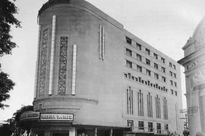 O Cine Theatro Brasil foi inaugurado em 14 de julho de 1932.