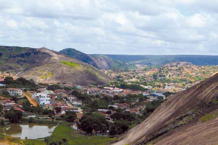 Vista de Pedra Azul, município da região