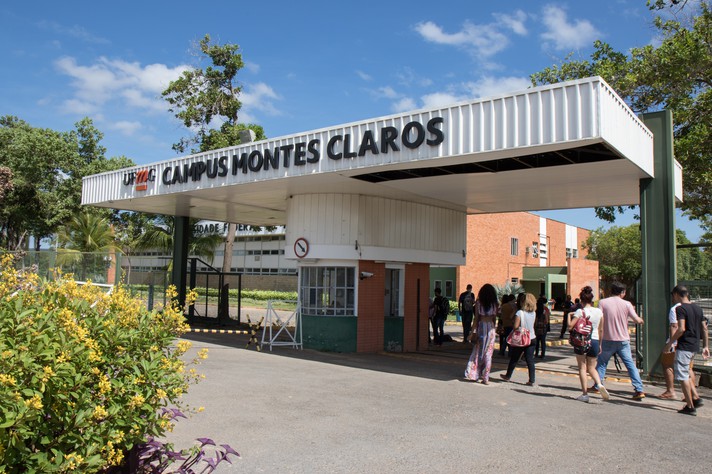 Entrada principal do campus Montes Claros, que sedia o Instituto de Ciências Agrárias (ICA)