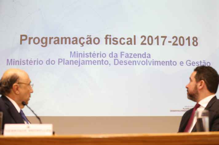 Ministros da Fazenda, Henrique Meirelles, e do Planejamento, Dyogo Oliveira, anunciaram novas metas