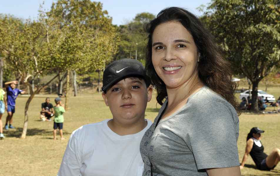 A paulista Viviane Campos trouxe o filho para conhecer o campus Pampulha
